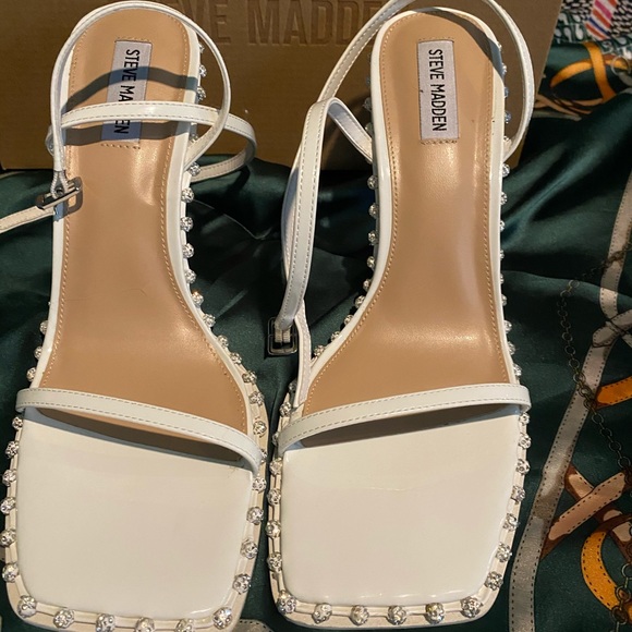 Steve Madden Zelle White - Picture 2 of 5